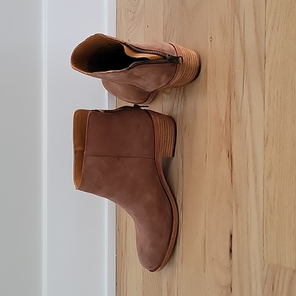 Kork-Ease Kecia Bootie, size 7.5 - Picture 2 of 8